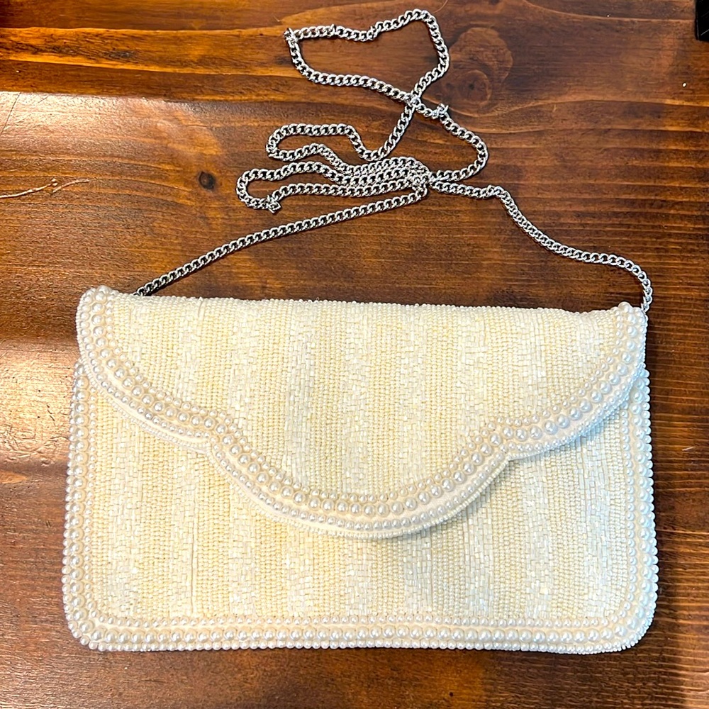 Deco Designs Ivory Beaded Scalloped Clutch